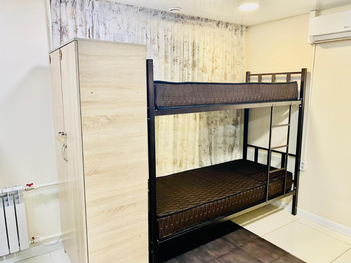 Like Home Hostel Na Shevchenko, 162Б Almaty Exteriér fotografie